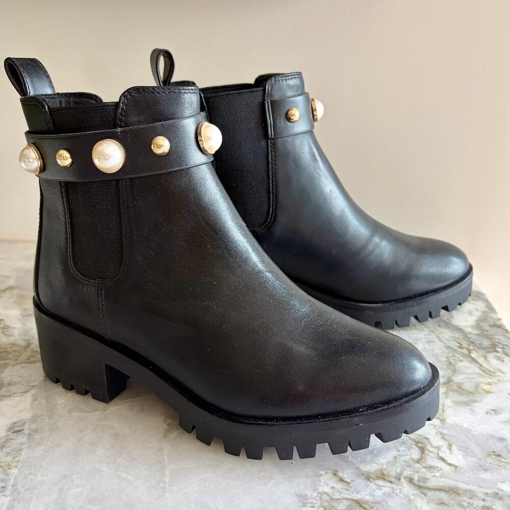 NWOB Karl Lagerfeld Paris Porshay Lug Sole Booties Boots 7 1/2